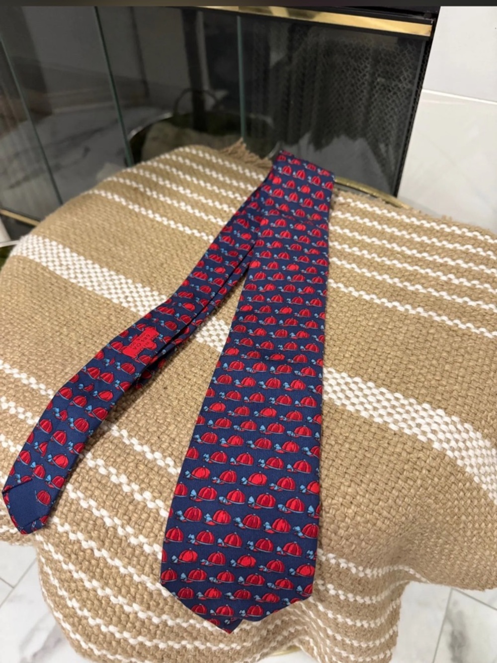Men's Hermès Navy Red Jockey Hat Print Silk Tie One Size